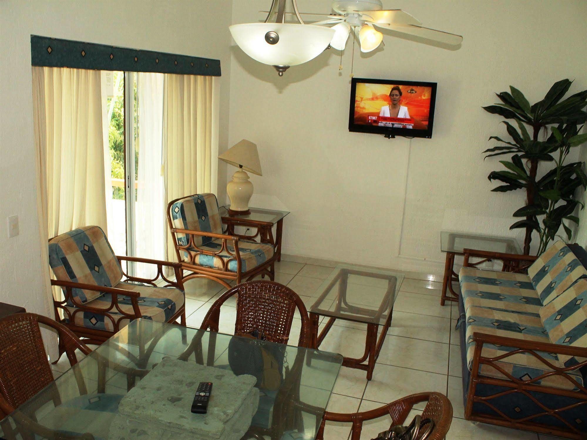 Villas Del Palmar Manzanillo With Beach Club エクステリア 写真