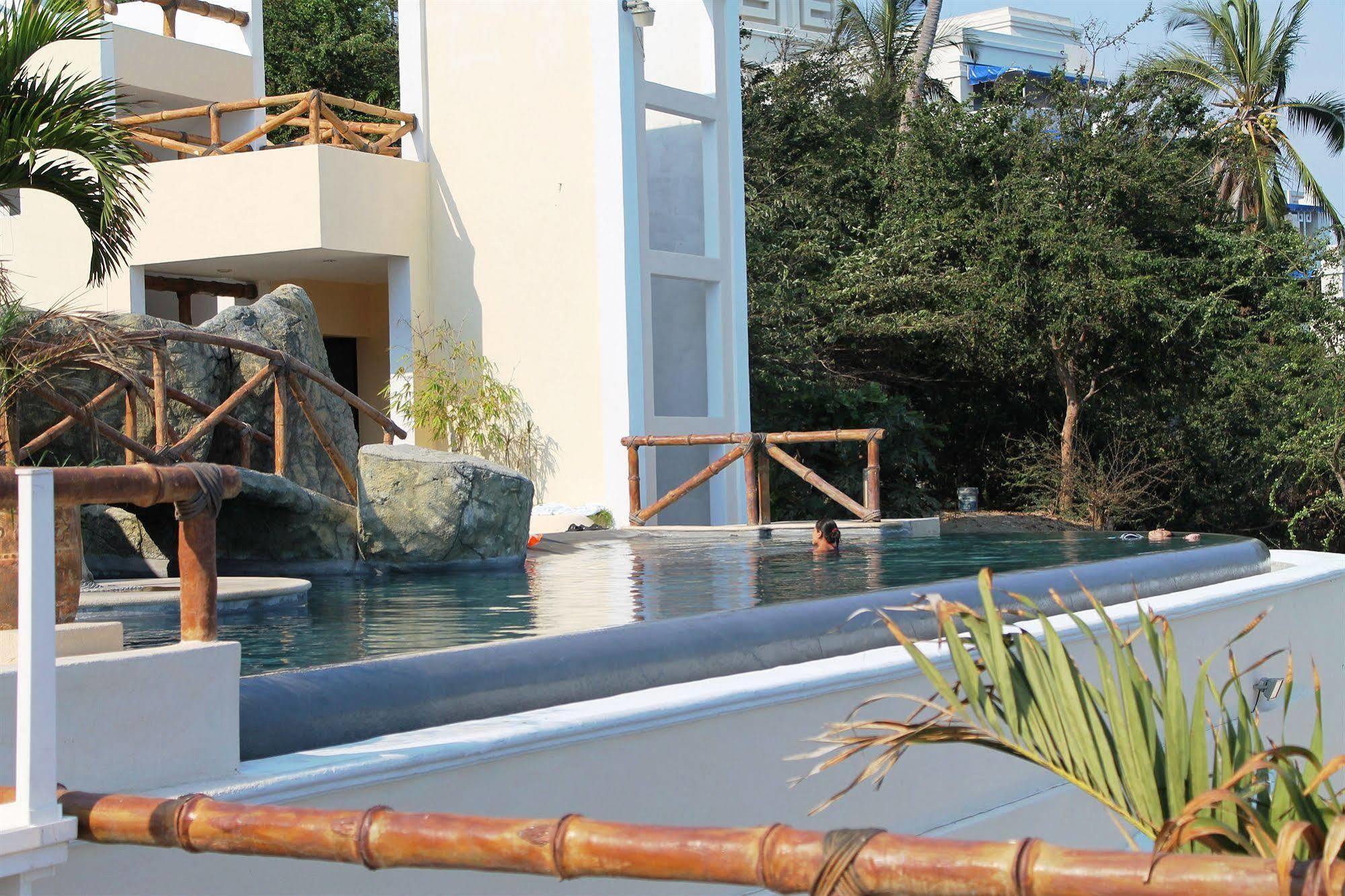 Villas Del Palmar Manzanillo With Beach Club エクステリア 写真