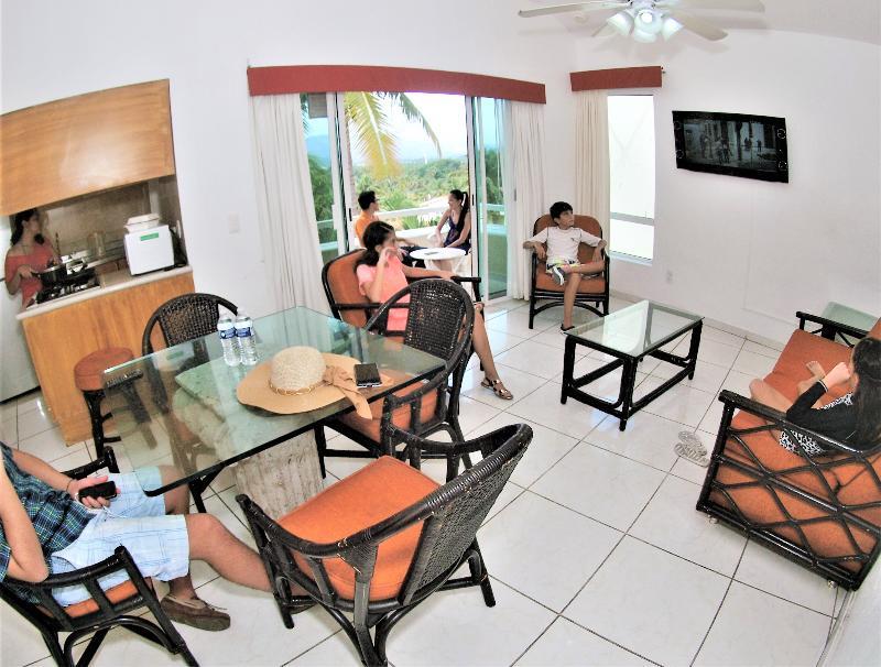 Villas Del Palmar Manzanillo With Beach Club エクステリア 写真